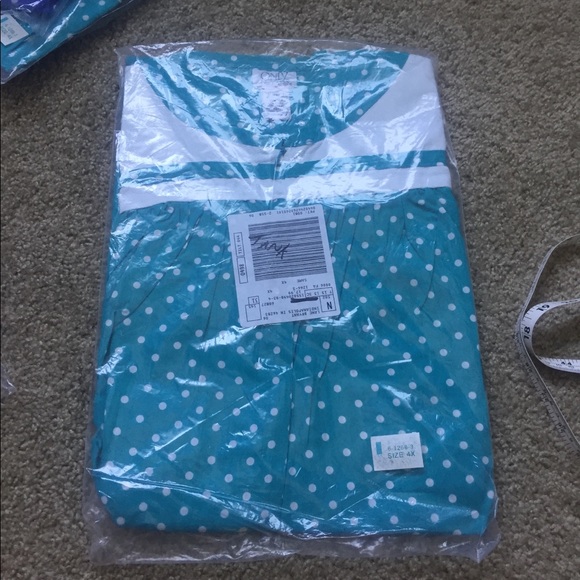 Polka Dot Loungers - Picture 4 of 7